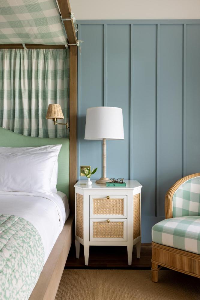 The Dunlin, Auberge Collection